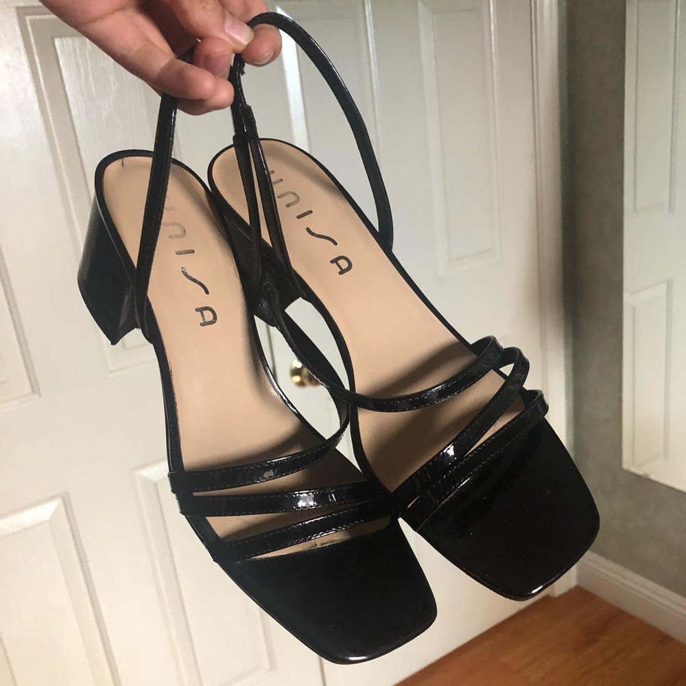 Unisa Marika Sandal in Black